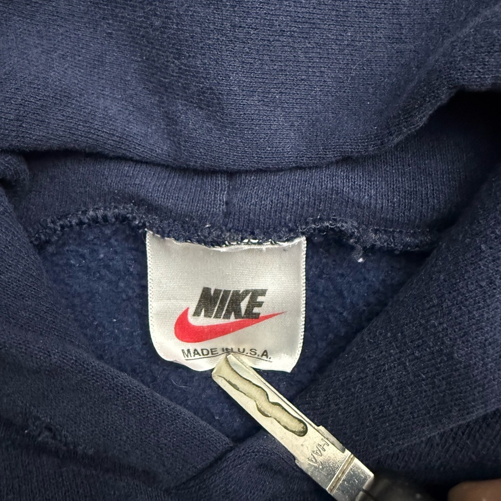 90s Nike Boxy Hoodie - Picture 2 of 3